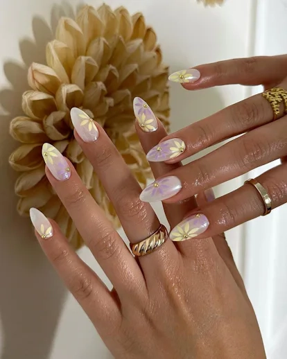 10 Floral Nail Art Ideas To Freshen Up Your Spring Manicures