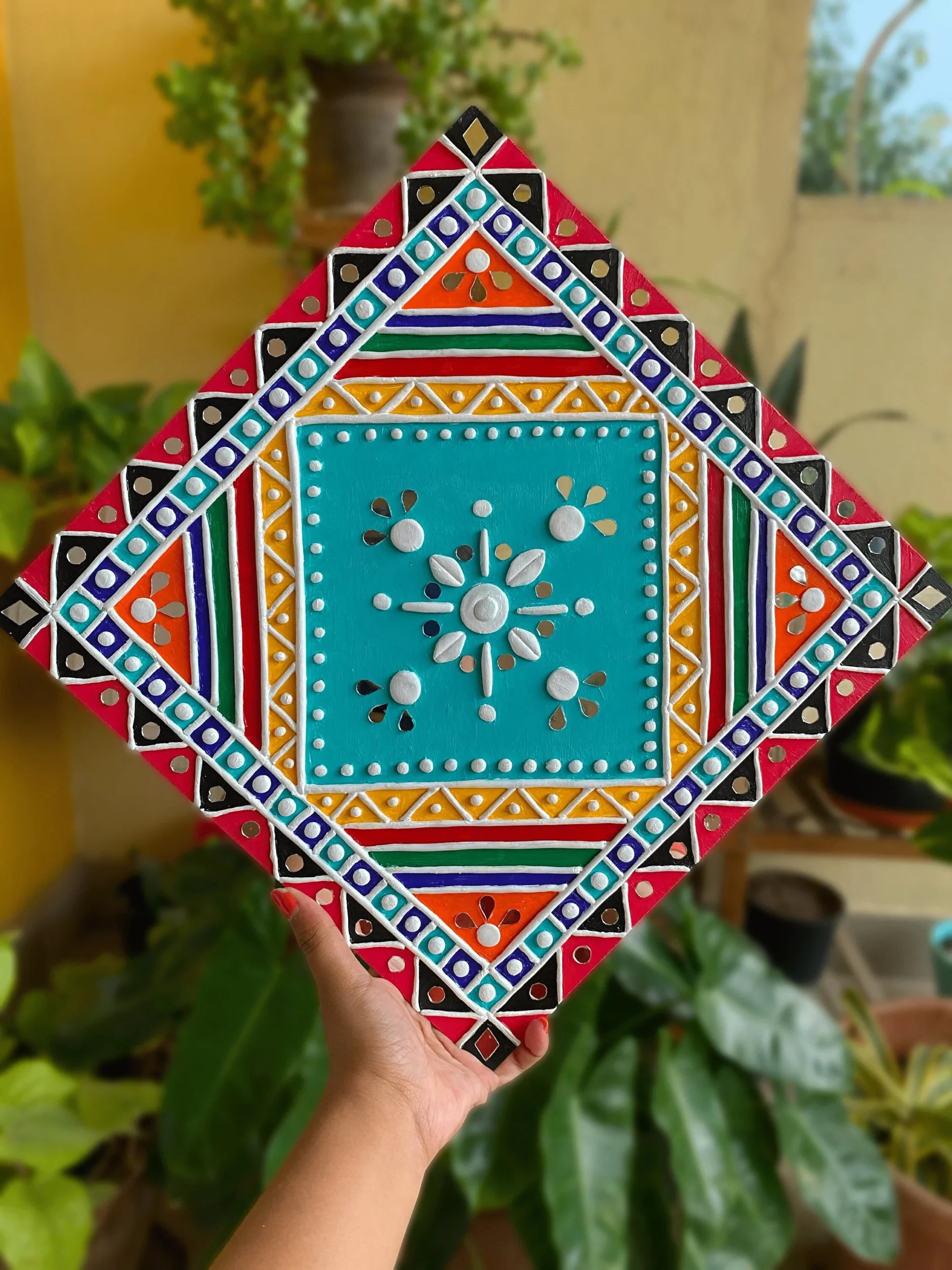 Lippan Art Design Simple