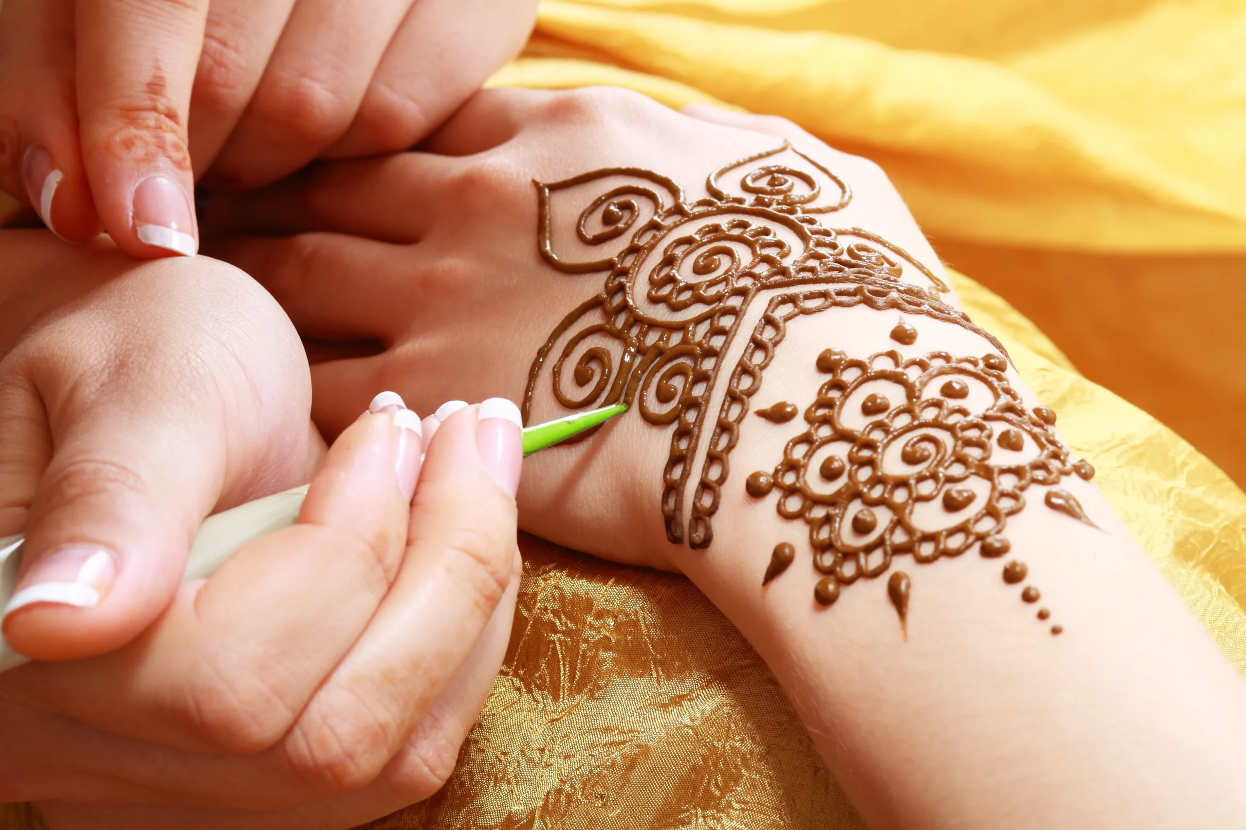 Henna Hand Designs Easy